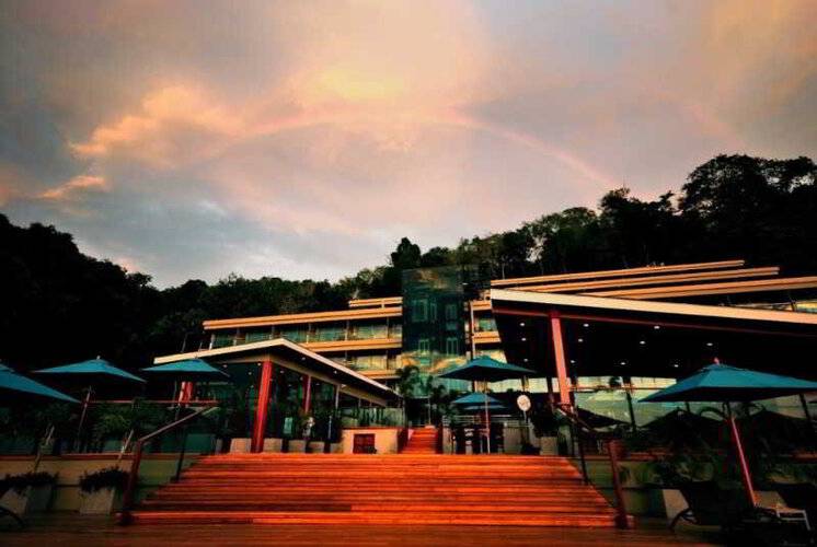 Naris Art Hotel