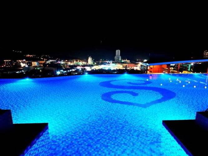 Naris Art Hotel