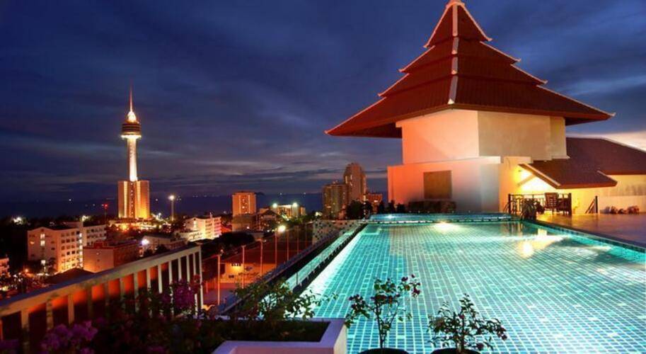 Aiyara Grand Hotel