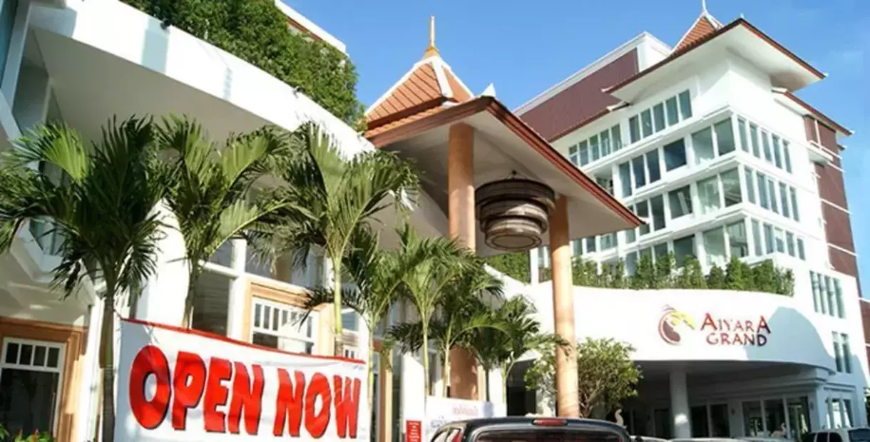 Aiyara Grand Hotel