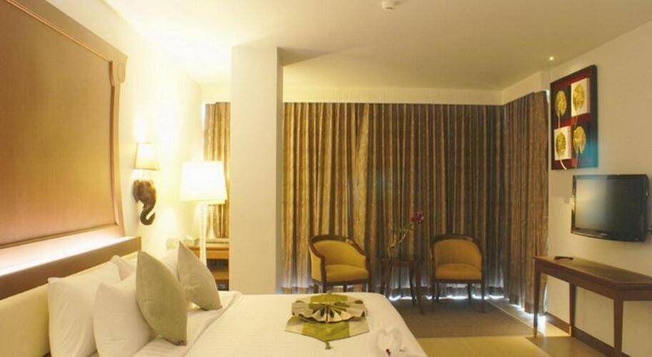 Aiyara Grand Hotel