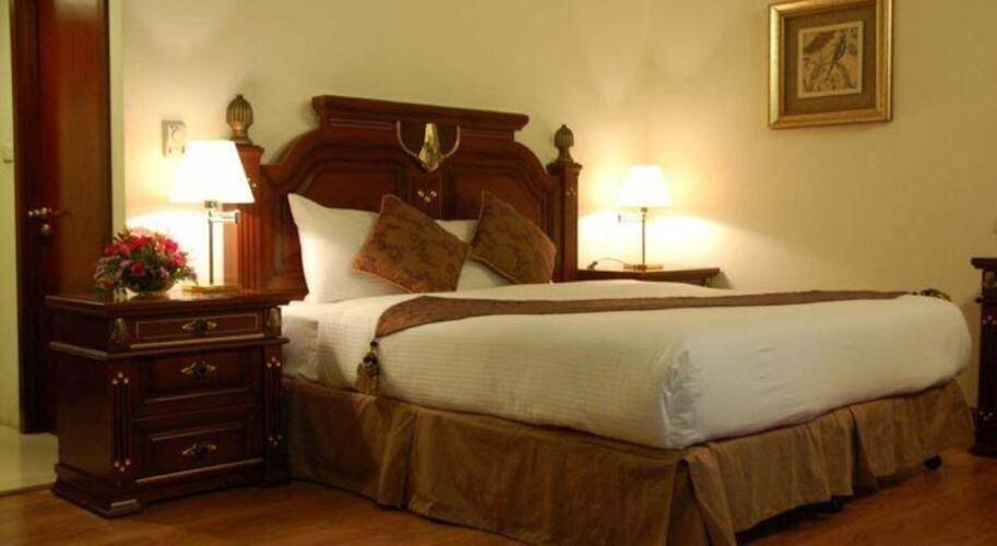 Lk Metropole Hotel