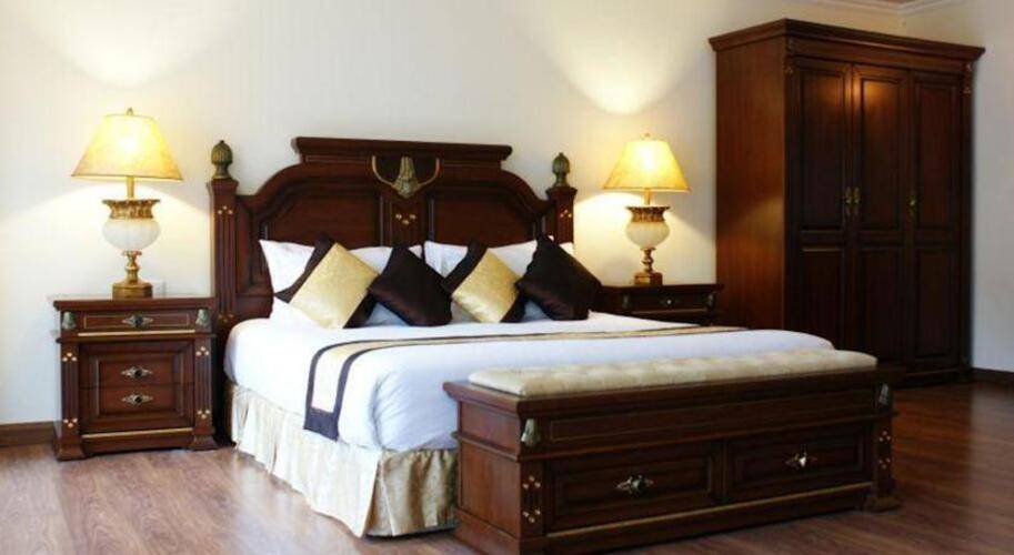 Lk Metropole Hotel