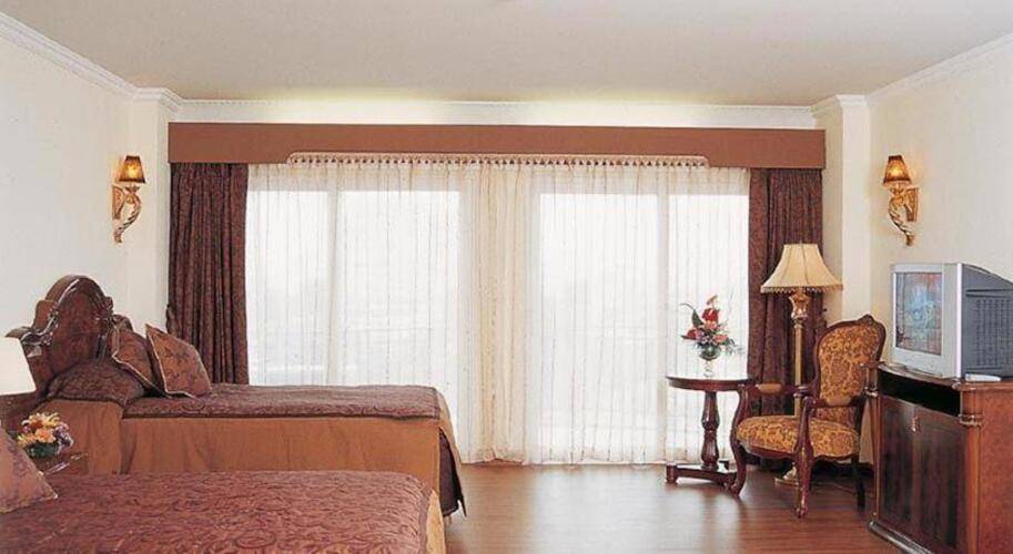 Lk Metropole Hotel