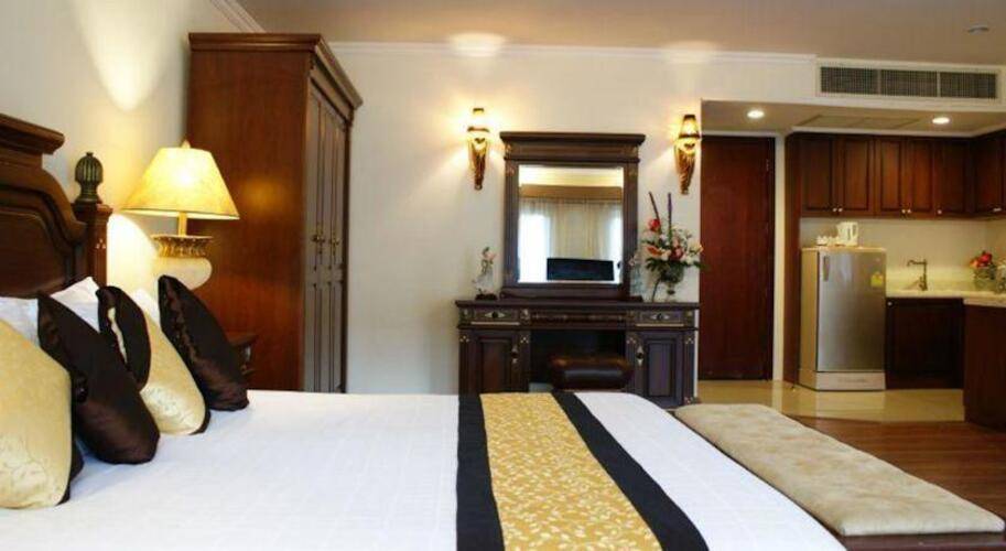 Lk Metropole Hotel