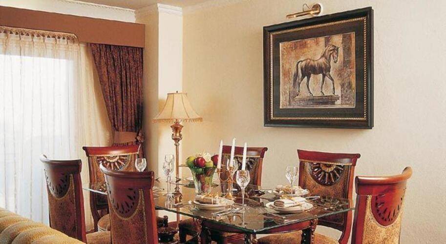 Lk Metropole Hotel