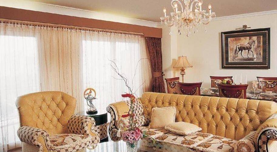 Lk Metropole Hotel