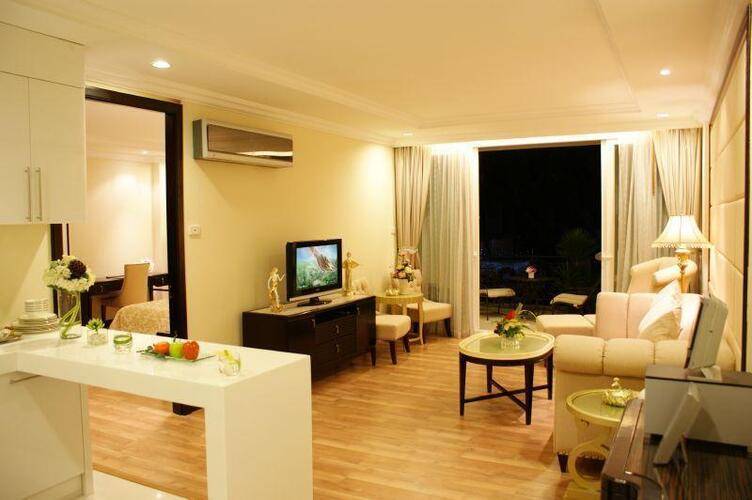 Lk Legend Hotel