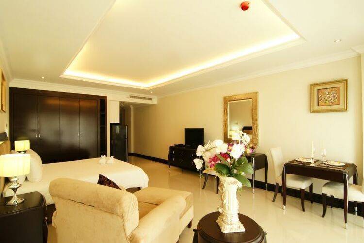 Lk Legend Hotel