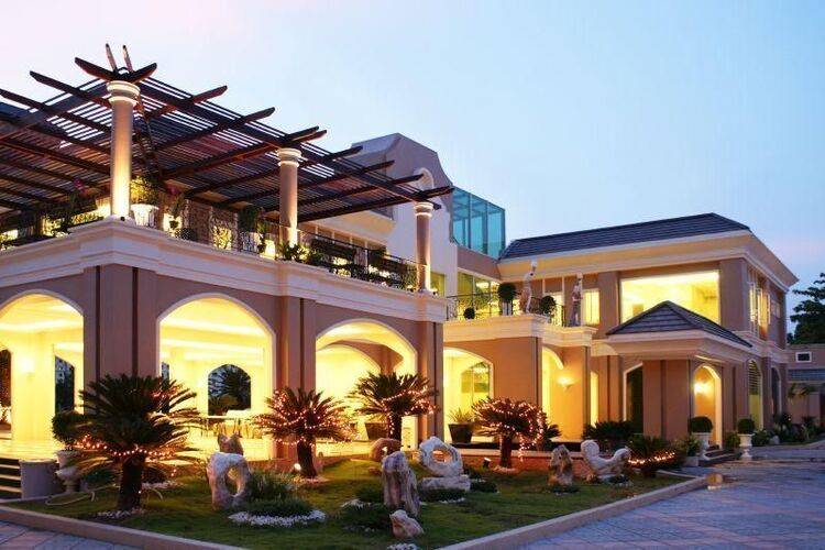 Lk Legend Hotel