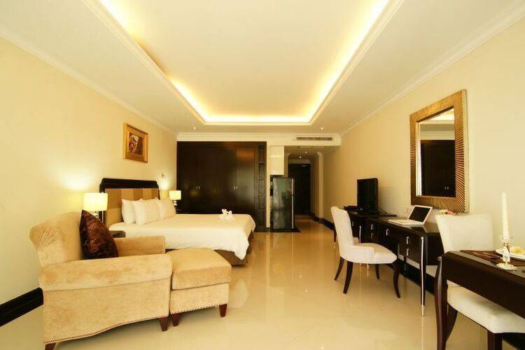 Lk Legend Hotel