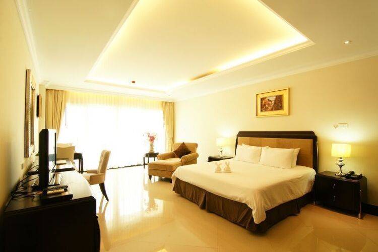 Lk Legend Hotel