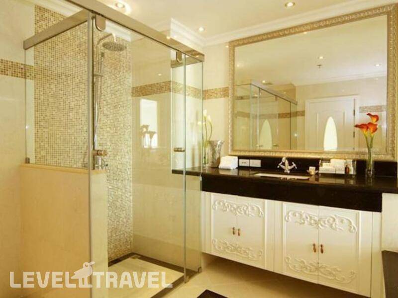 Фотография Miracle Suite Hotel