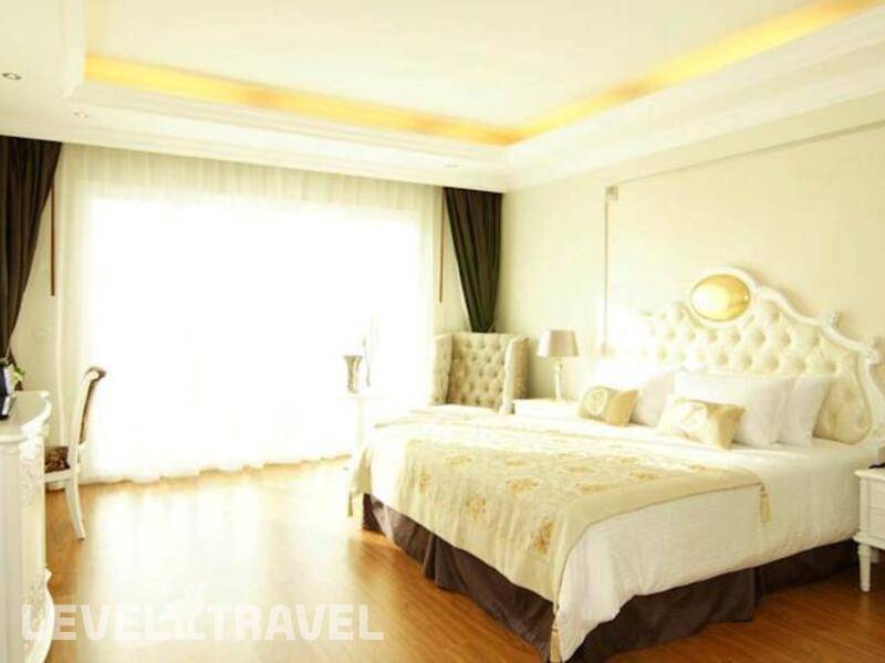 Фотография Miracle Suite Hotel