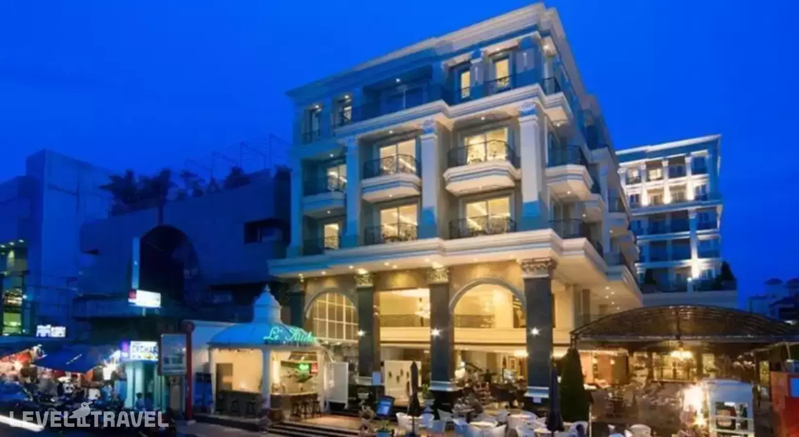Lk The Empress Hotel