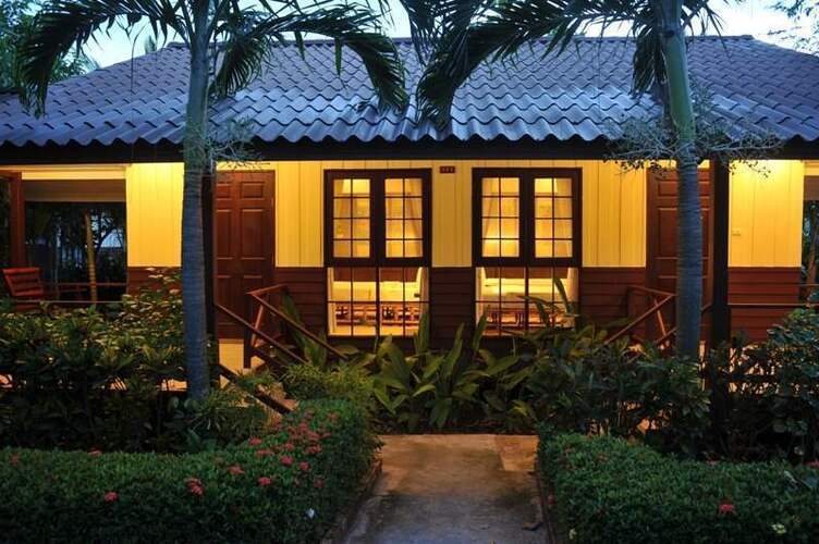Coco Palm Beach Resort