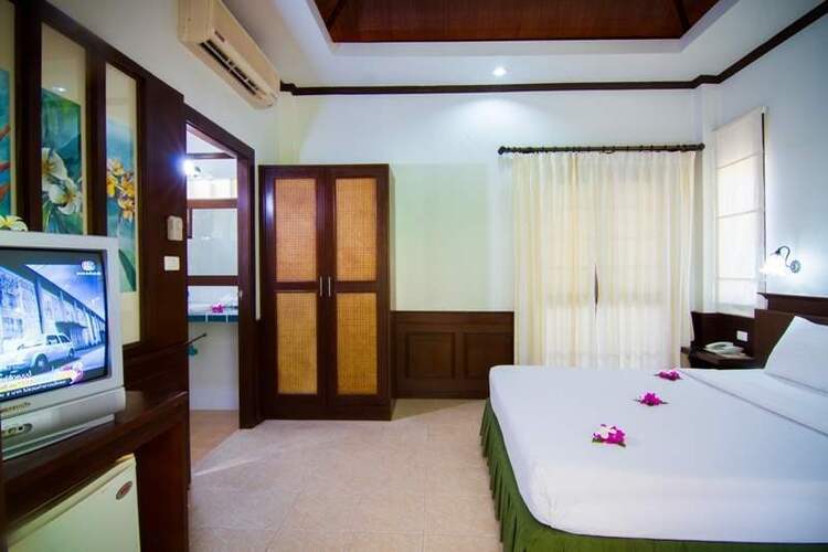 Coco Palm Beach Resort