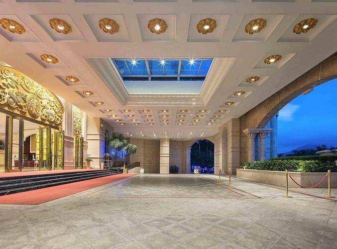 Crowne Plaza Resort Sanya Bay (Ex.Grand Fortune Bay Hotel Sanya)