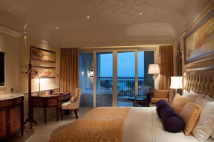 Crowne Plaza Resort Sanya Bay (Ex.Grand Fortune Bay Hotel Sanya)