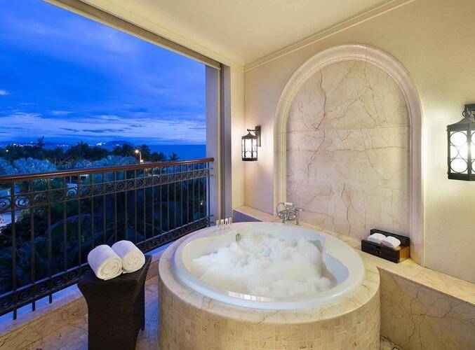 Crowne Plaza Resort Sanya Bay (Ex.Grand Fortune Bay Hotel Sanya)