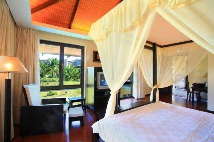 Yalong Bay Villas & Spa