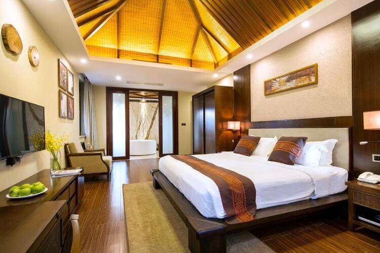 Yalong Bay Villas & Spa