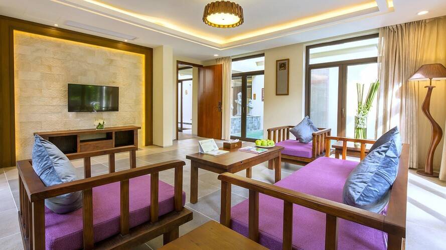 Yalong Bay Villas & Spa