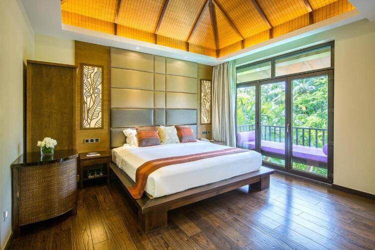 Yalong Bay Villas & Spa