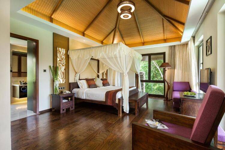 Yalong Bay Villas & Spa