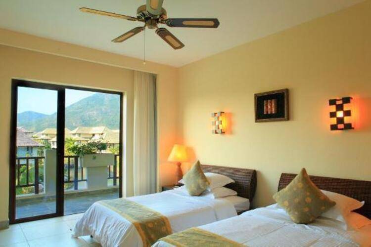 Yalong Bay Villas & Spa