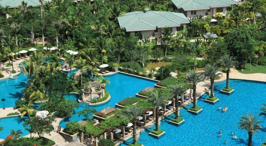 Howard Johnson Resort