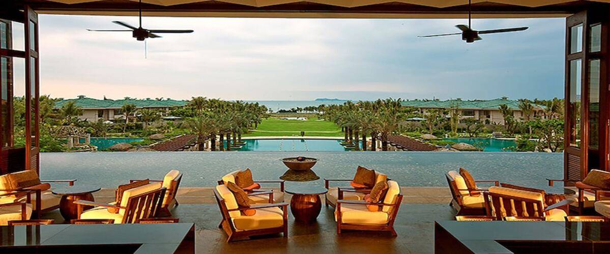 Howard Johnson Resort