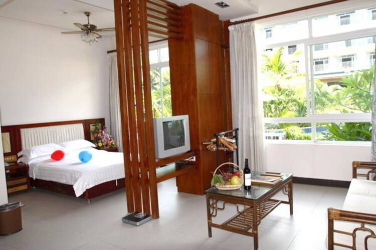 Yelan Bay Resort