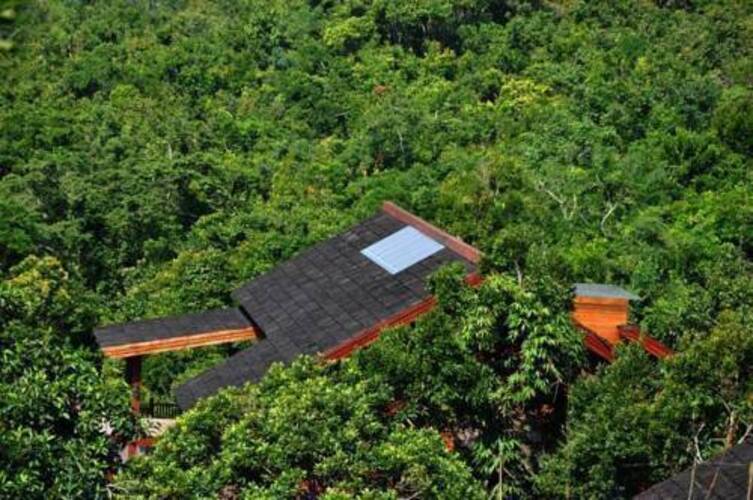 Yalong Bay Earthy Paradise Bird's Nest Resort