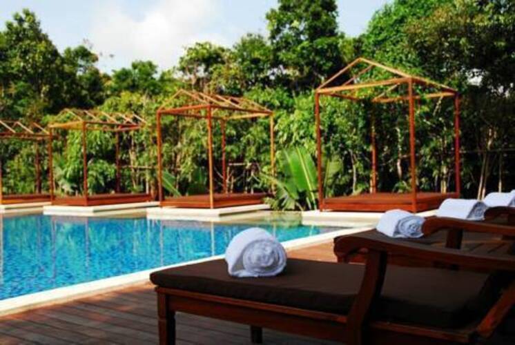 Yalong Bay Earthy Paradise Bird's Nest Resort