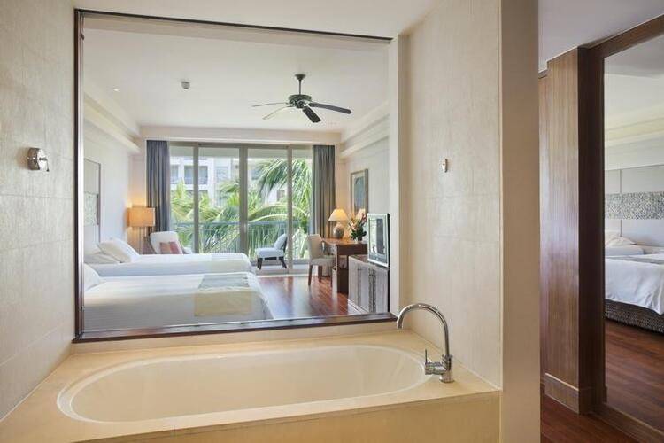 Rand Mercure Sanya Yalong Bay (Ex. Sanya Huayu Resort & Spa)