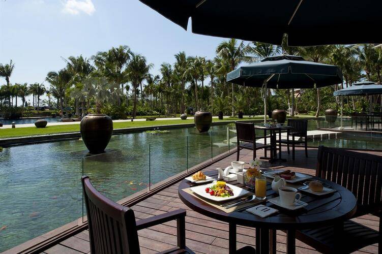 Pullman Oceanview Sanya Bay Resort & Spa