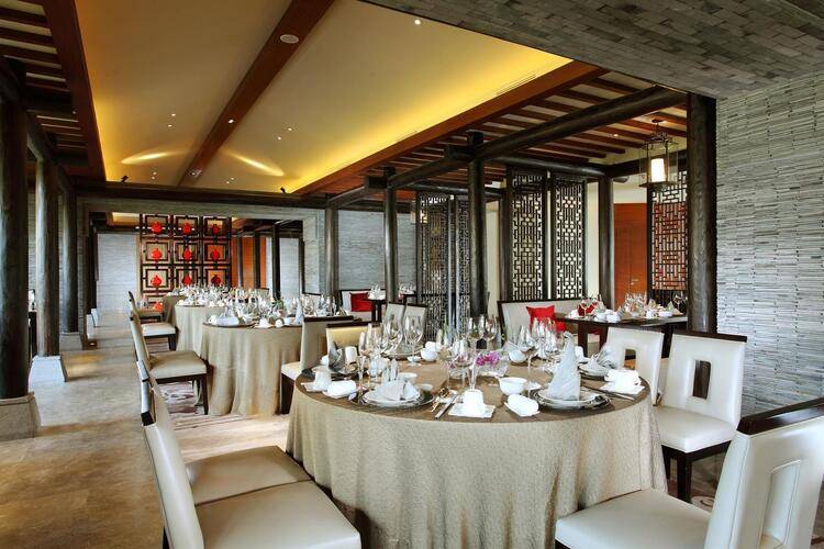 Pullman Oceanview Sanya Bay Resort & Spa