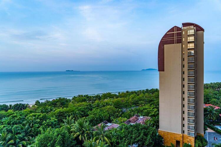 Pullman Oceanview Sanya Bay Resort & Spa