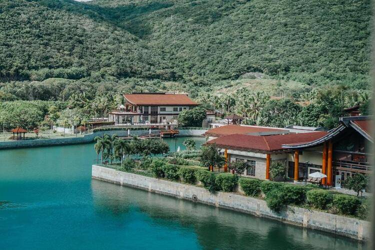 The St. Regis Sanya Yalong Bay