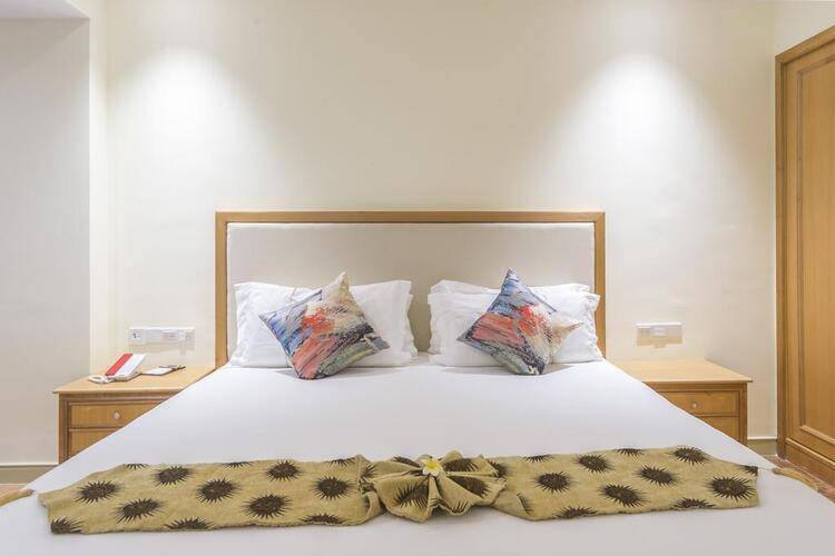 Golden Palm Resort Yalong Bay