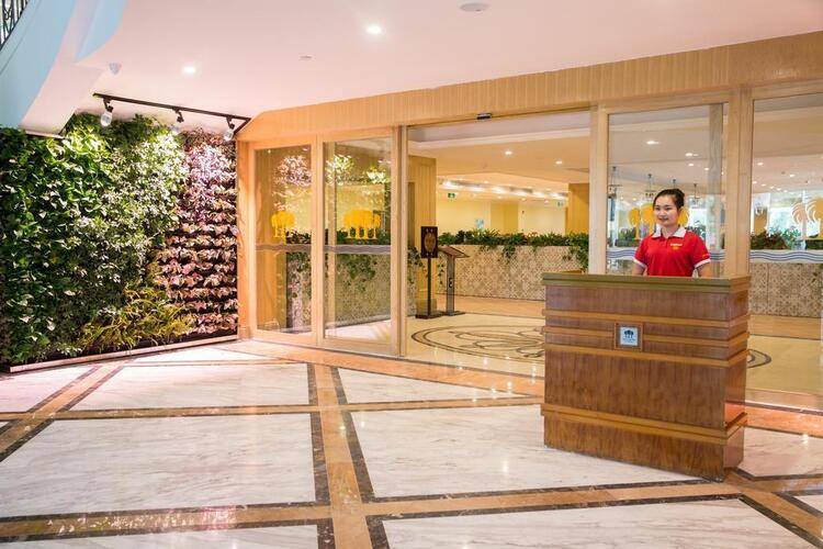 Golden Palm Resort Yalong Bay