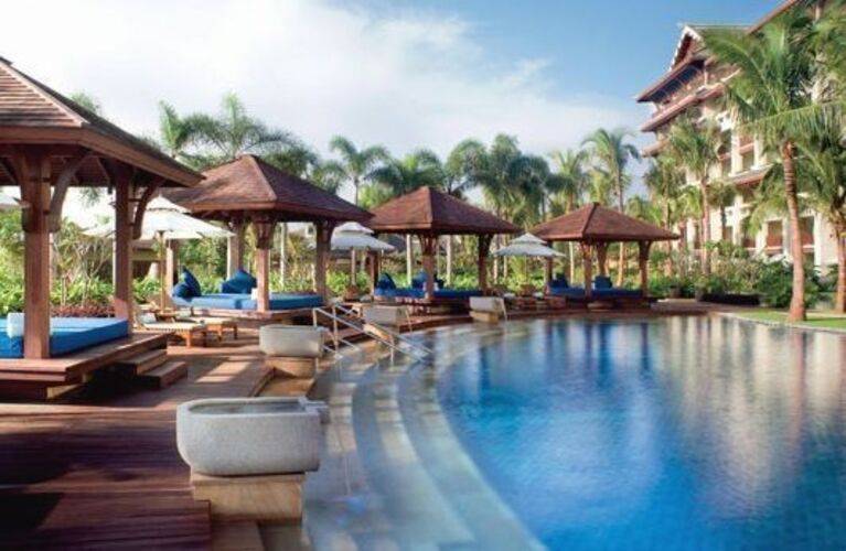 The Ritz Carlton