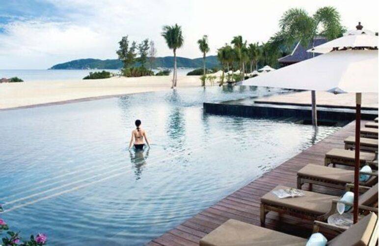 The Ritz Carlton