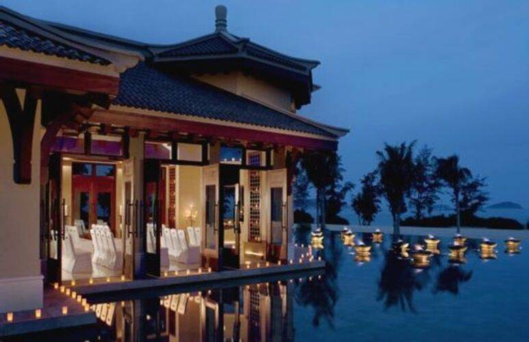 The Ritz Carlton