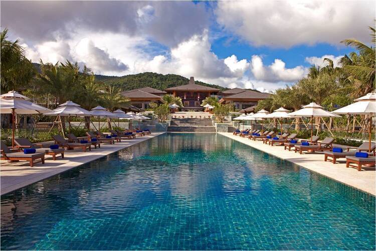 Le Meridien Shimei Bay Beach Resort