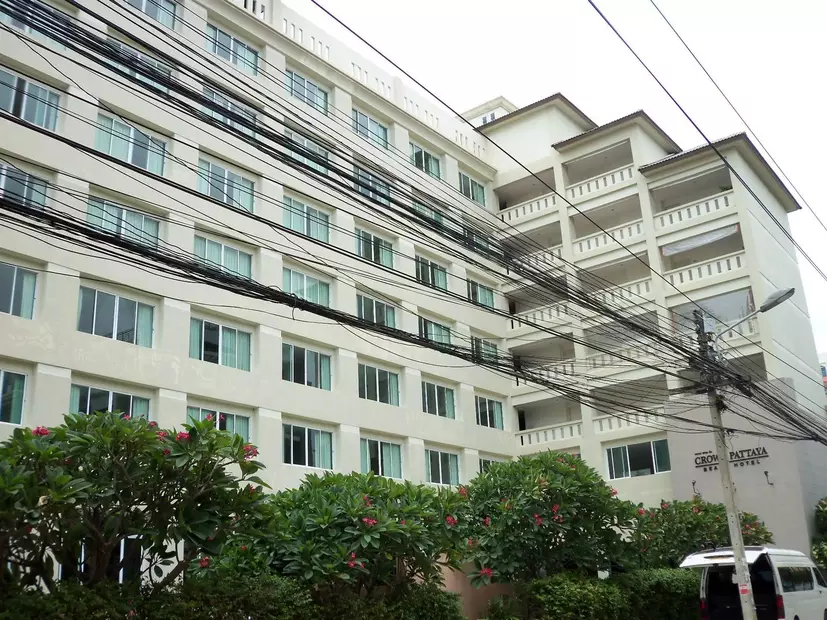 Crown Pattaya Beach Hotel