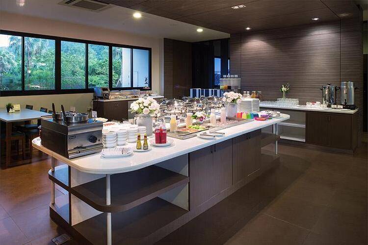 Simplitel Phuket Hotel