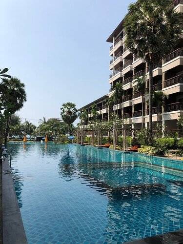 Welcome World Beachfront Resort