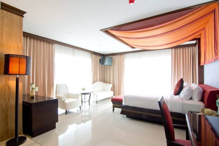 Welcome World Beachfront Resort